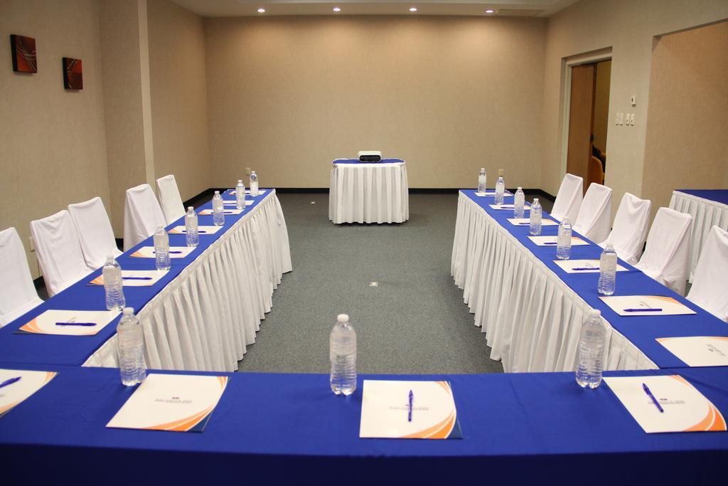 Rio Vista Inn Business High Class Hotel Poza Rica Экстерьер фото