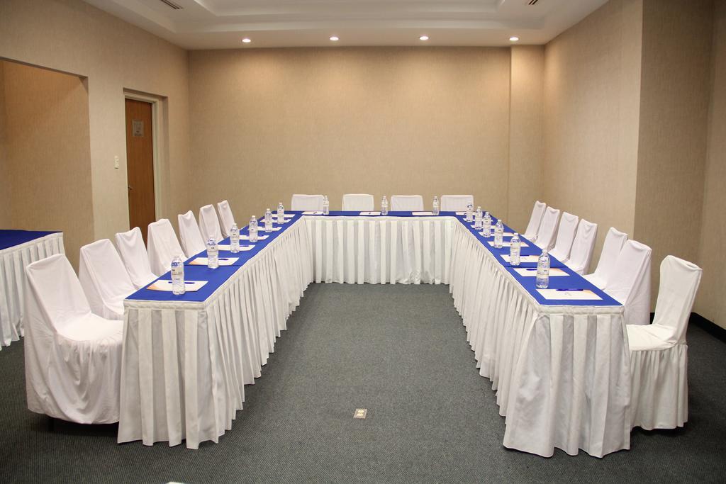 Rio Vista Inn Business High Class Hotel Poza Rica Экстерьер фото